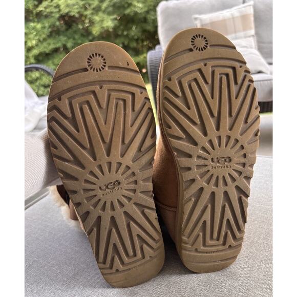 UGG Bailey Button II Women's Size 9 Shoes Brown Suede Comfort Shear Lined Boots - Picture 10 of 12